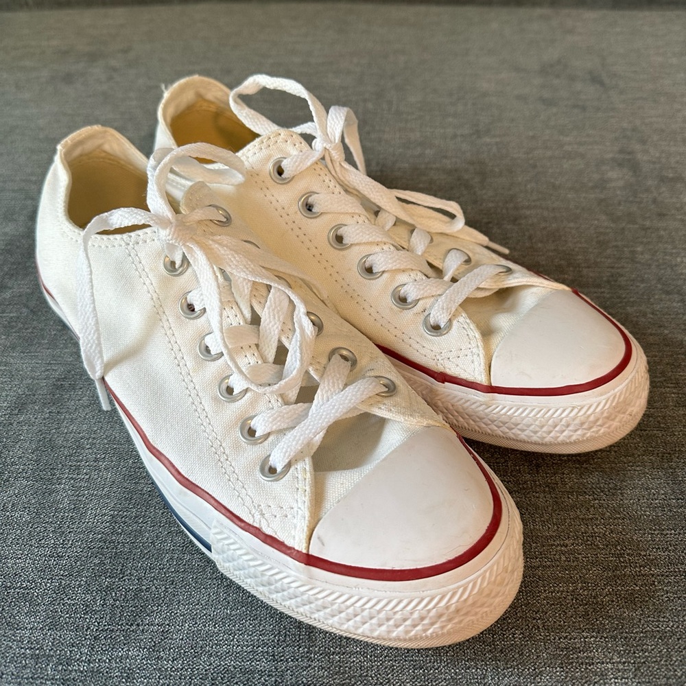 Converse - Low Top Chuck Taylor All Star Classic - White